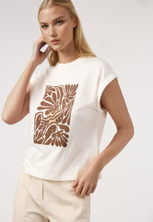 CAMISETA FLOR TACHAS DANDARA